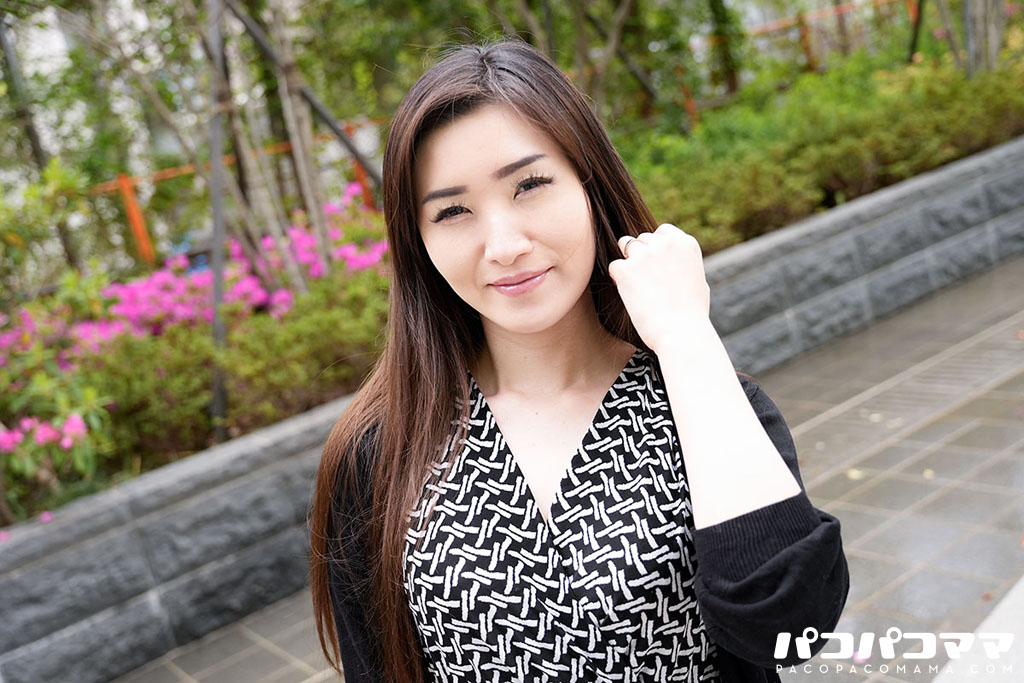 112324_100 – Chị gái nghiệp dư tìm cảm giác lạ